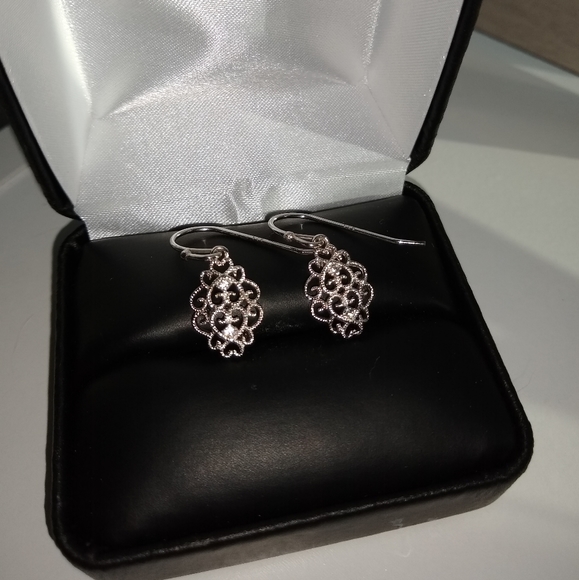 Jewelry - Diamond Sterling silver filigree earrings